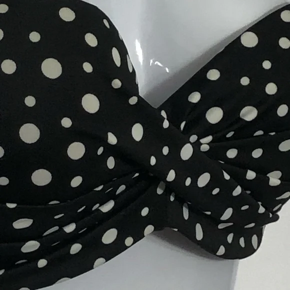 VICTORIAS SECRET molded cups strapless bikini top great for summer - Picture 6 of 9